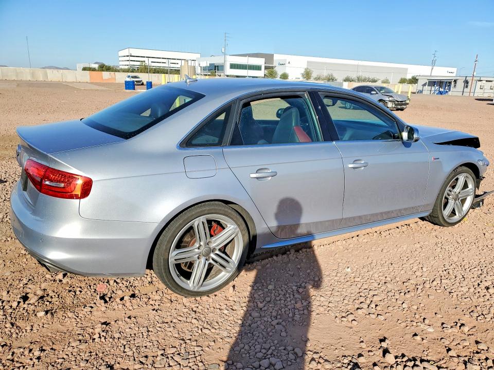 Продажа на аукционе авто 2015 Audi S4, vin: WAUBGAFL2FA008936, номер лота: 76675525