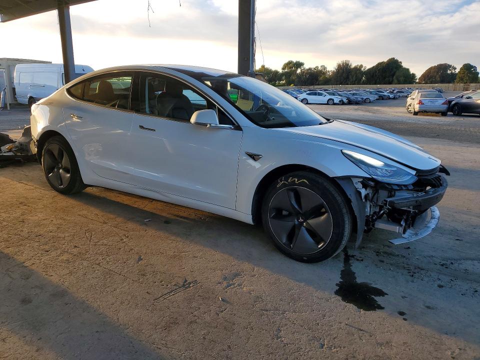 2020 Tesla Model 3 მანქანა იყიდება აუქციონზე, vin: 5YJ3E1EA3LF612737, აუქციონის ნომერი: 75653925