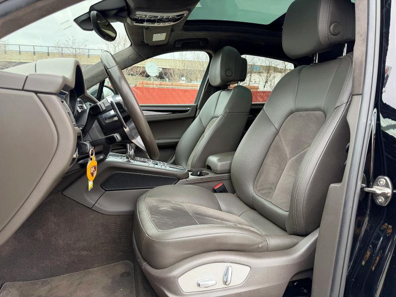 Auction sale of the 2017 Porsche Macan S, vin: WP1AB2A54HLB16167, lot number: 77926835