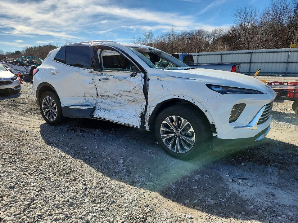 Продажа на аукционе авто 2024 Buick Envision, vin: LRBFZME41RD043737, номер лота: 76273595