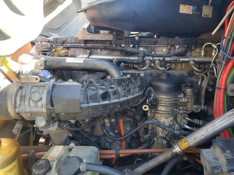 2016 Freightliner Cascadia 1 მანქანა იყიდება აუქციონზე, vin: 1FUBGEDV6GLHC5822, აუქციონის ნომერი: 77429405