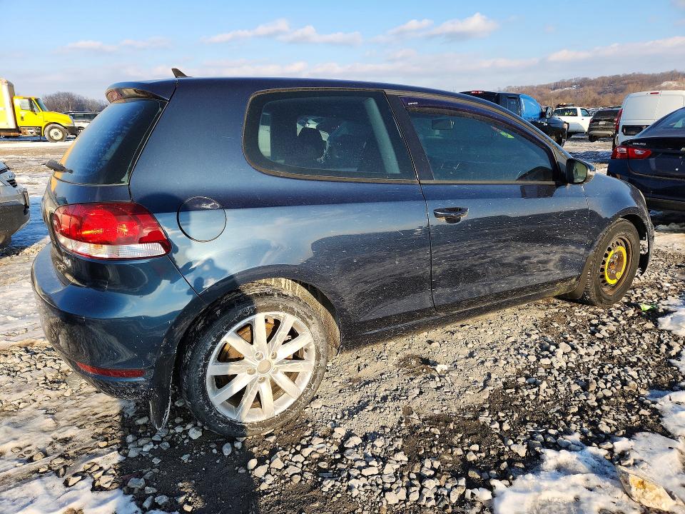 75150235 :رقم المزاد ، WVWBM7AJ9BW029428 vin ، 2011 Volkswagen Golf مزاد بيع