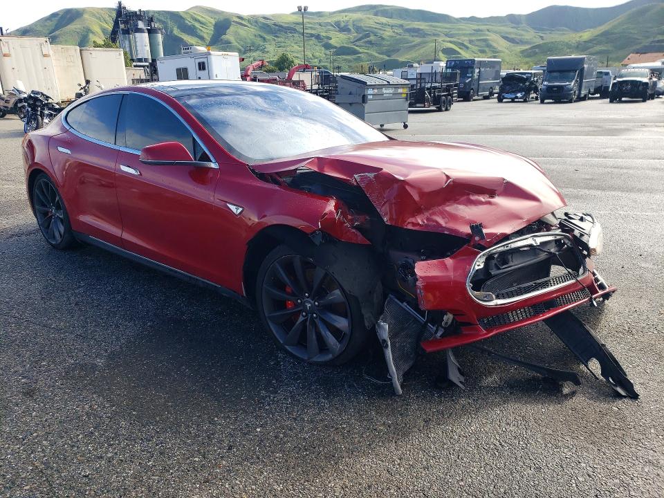 2015 Tesla Model S მანქანა იყიდება აუქციონზე, vin: 5YJSA1H27FFP70191, აუქციონის ნომერი: 77311725