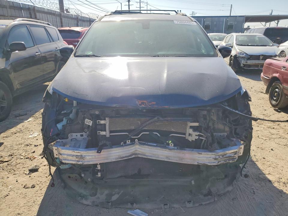 2020 Chrysler Voyager მანქანა იყიდება აუქციონზე, vin: 2C4RC1DG0LR157727, აუქციონის ნომერი: 75804485