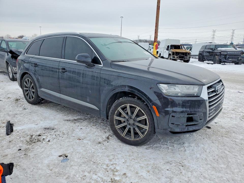 Продажа на аукционе авто 2017 Audi Q7, vin: WA1LAAF74HD013398, номер лота: 75559425