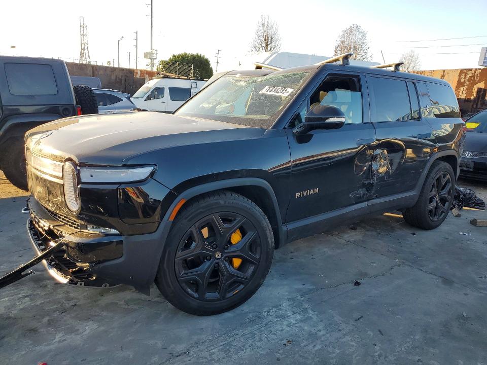 76036285 :رقم المزاد ، 7PDSGABL1NN001954 vin ، 2022 Rivian R1s مزاد بيع