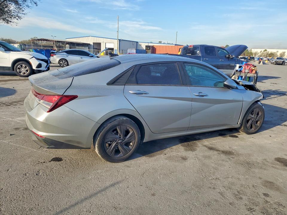 2022 Hyundai Elantra მანქანა იყიდება აუქციონზე, vin: 5NPLS4AG6NH072213, აუქციონის ნომერი: 78526945