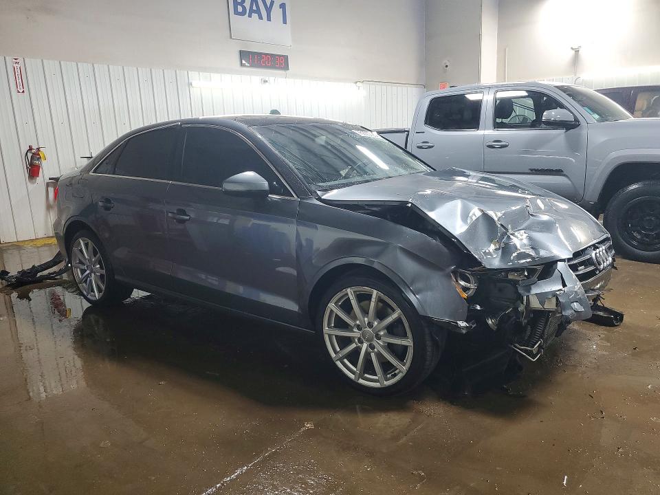 Продажа на аукционе авто 2015 Audi A3, vin: WAUEFGFF7F1009870, номер лота: 76800725