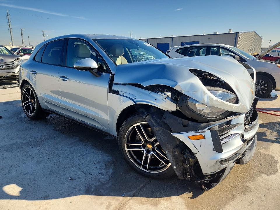 76991085 :رقم المزاد ، WP1AA2A50LLB13343 vin ، 2020 Porsche Macan مزاد بيع