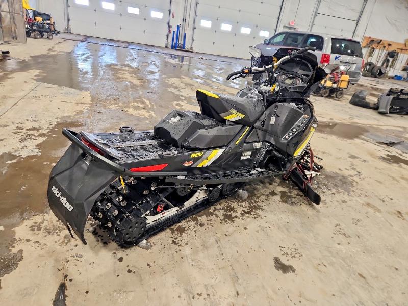 Продажа на аукционе авто 2018 Ski-doo Snowmobile, vin: 2BPSUPJA0JV000415, номер лота: 78457925