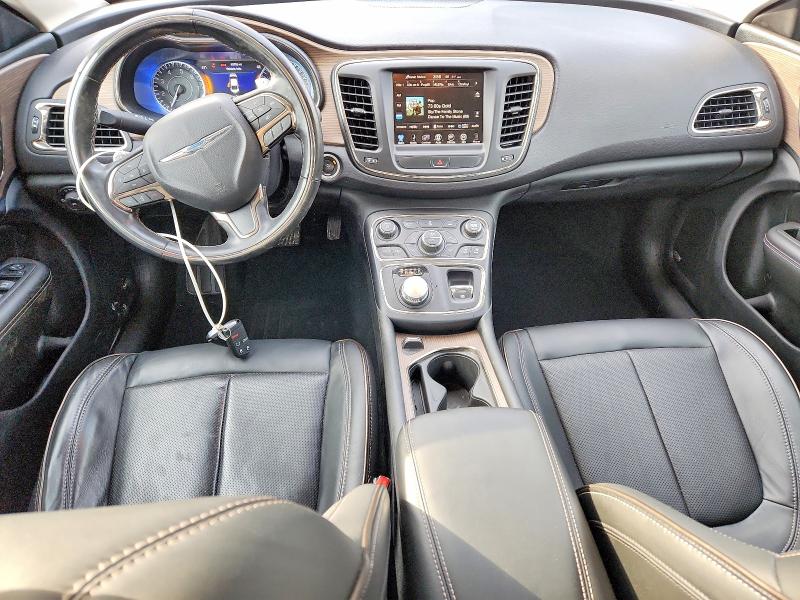 78520895 :رقم المزاد ، 1C3CCCEG7FN512740 vin ، 2015 Chrysler 200 مزاد بيع