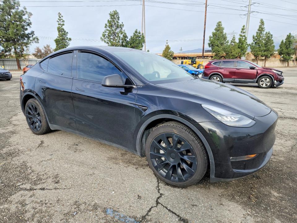 78444865 :رقم المزاد ، 7SAYGDEE2PA082674 vin ، 2023 Tesla Model Y مزاد بيع