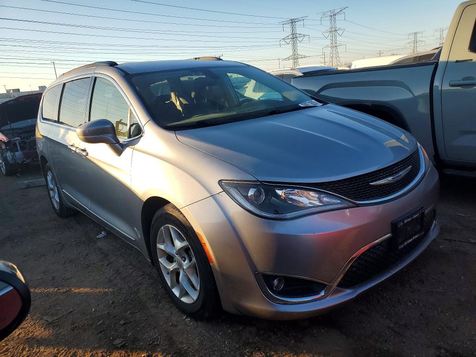 Продаж на аукціоні авто 2017 Chrysler Pacifica, vin: 2C4RC1BG2HR831290, номер лоту: 78971805