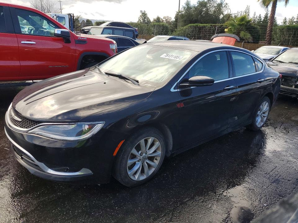 78131105 :رقم المزاد ، 1C3CCCCG2FN567521 vin ، 2015 Chrysler 200 مزاد بيع