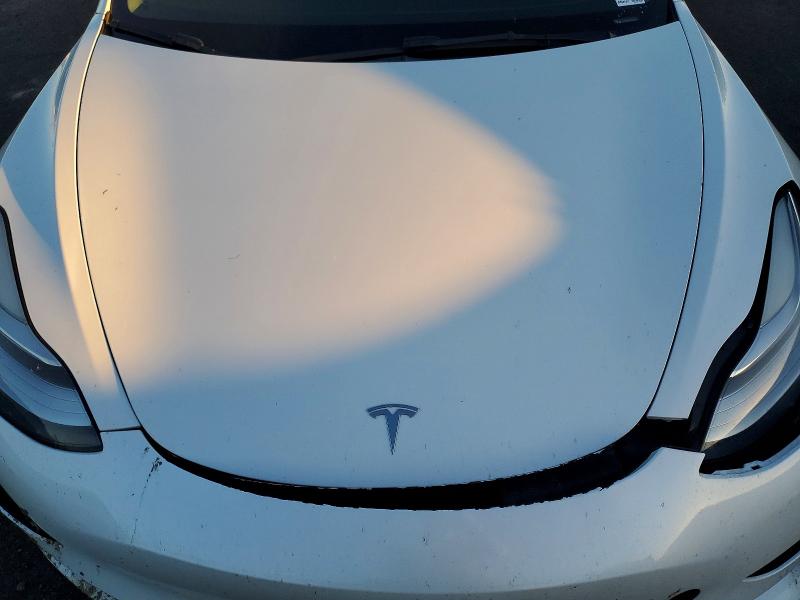77534855 :رقم المزاد ، 5YJ3E1EB2NF244921 vin ، 2022 Tesla Model 3 مزاد بيع