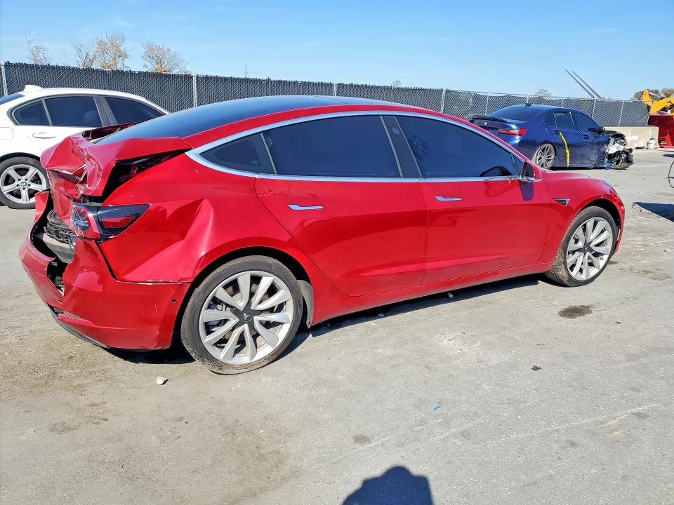 2019 Tesla Model 3 მანქანა იყიდება აუქციონზე, vin: 5YJ3E1EA0KF447924, აუქციონის ნომერი: 76797655