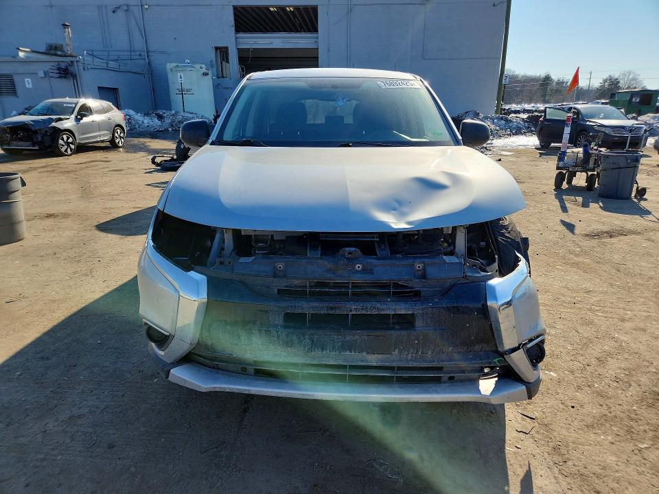 Продаж на аукціоні авто 2018 Mitsubishi Outlander, vin: JA4AZ3A3XJZ071394, номер лоту: 76892425
