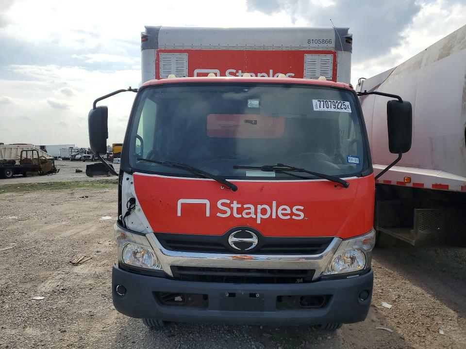77079225 :رقم المزاد ، JHHSDM2H8JK006235 vin ، 2018 Hino 195 مزاد بيع