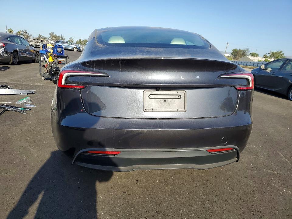 2025 Tesla Model 3 მანქანა იყიდება აუქციონზე, vin: 5YJ3E1EA3SF983718, აუქციონის ნომერი: 75431395