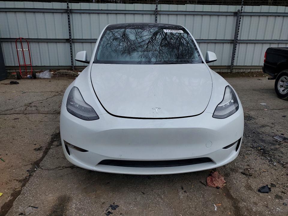 77389885 :رقم المزاد ، 5YJYGDEE3MF131070 vin ، 2021 Tesla Model Y مزاد بيع