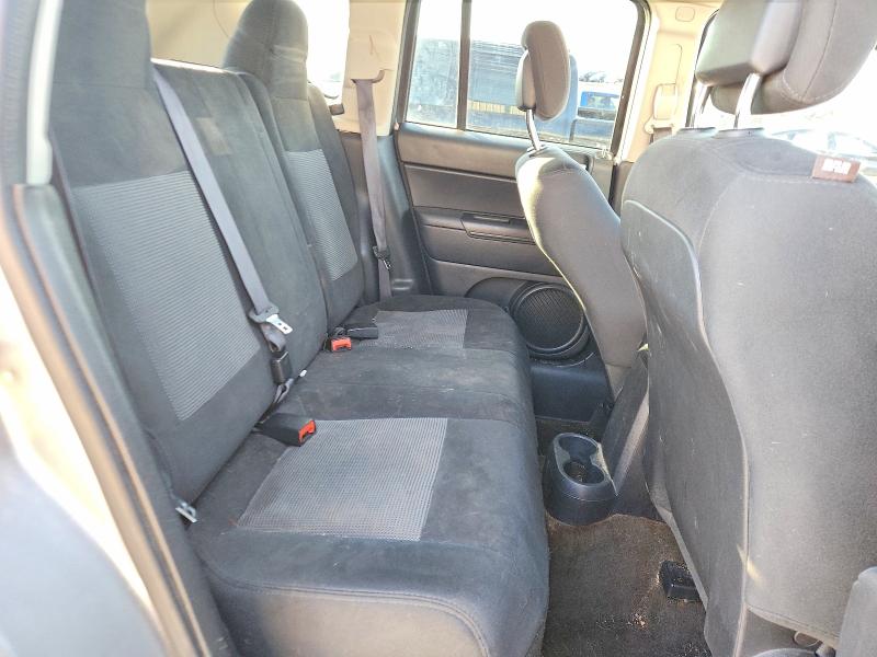 2016 Jeep Compass მანქანა იყიდება აუქციონზე, vin: 1C4NJCBA7GD675289, აუქციონის ნომერი: 77232635