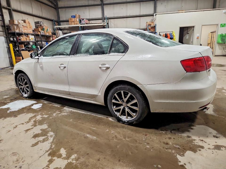 75816365 :رقم المزاد ، 3VWD07AJ8EM410998 vin ، 2014 Volkswagen Jetta مزاد بيع