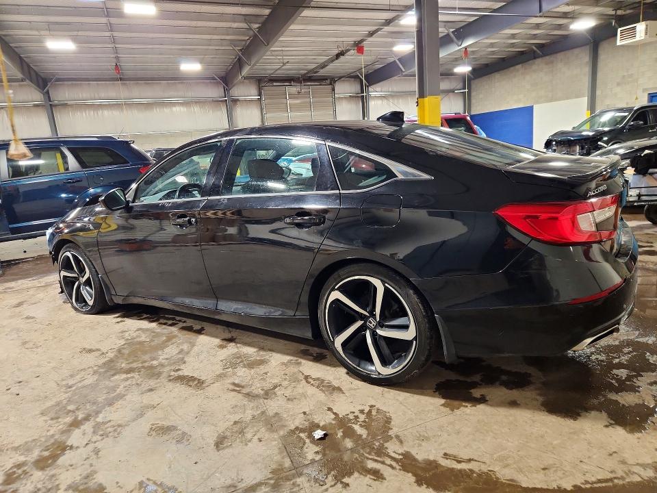 79077915 :رقم المزاد ، 1HGCV1F30JA200296 vin ، 2018 Honda Accord مزاد بيع