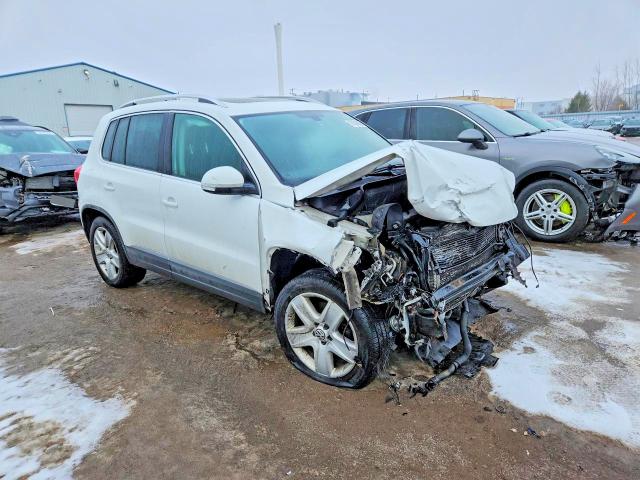 76534085 :رقم المزاد ، WVGJV7AX4GW537001 vin ، 2016 Volkswagen Tiguan مزاد بيع