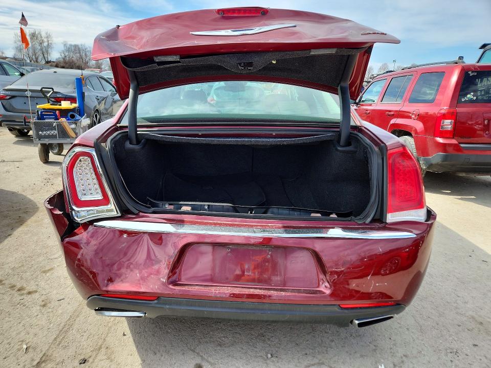 78925905 :رقم المزاد ، 2C3CCAEG0JH123119 vin ، 2018 Chrysler 300 مزاد بيع
