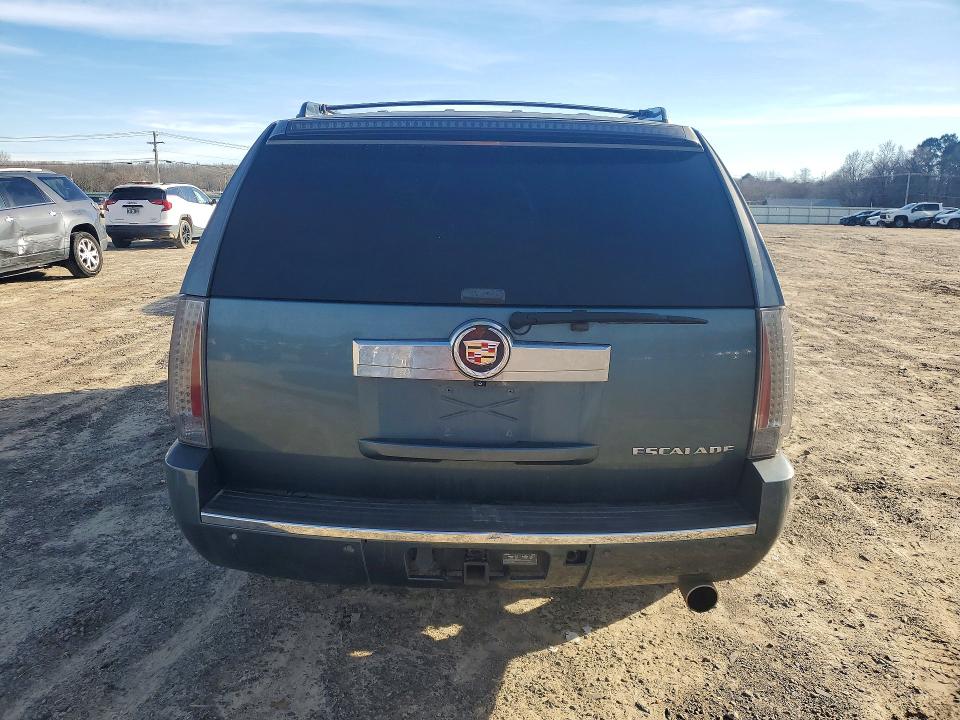 2008 Cadillac Escalade მანქანა იყიდება აუქციონზე, vin: 1GYFK63868R258890, აუქციონის ნომერი: 77870965