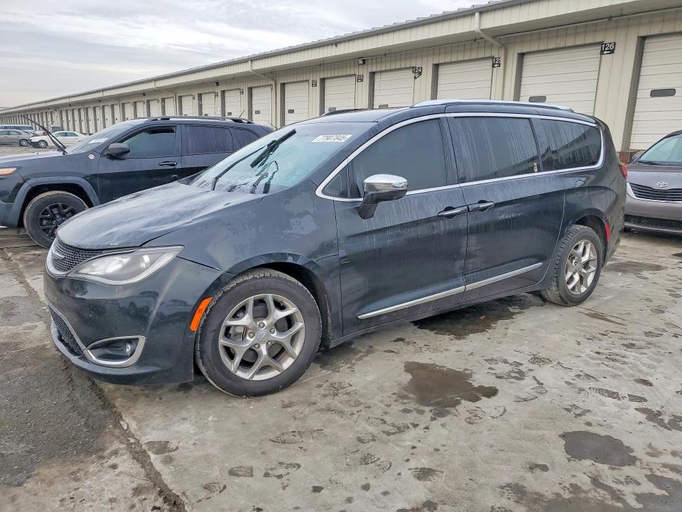 2017 Chrysler Pacifica მანქანა იყიდება აუქციონზე, vin: 2C4RC1GG2HR620311, აუქციონის ნომერი: 77907845