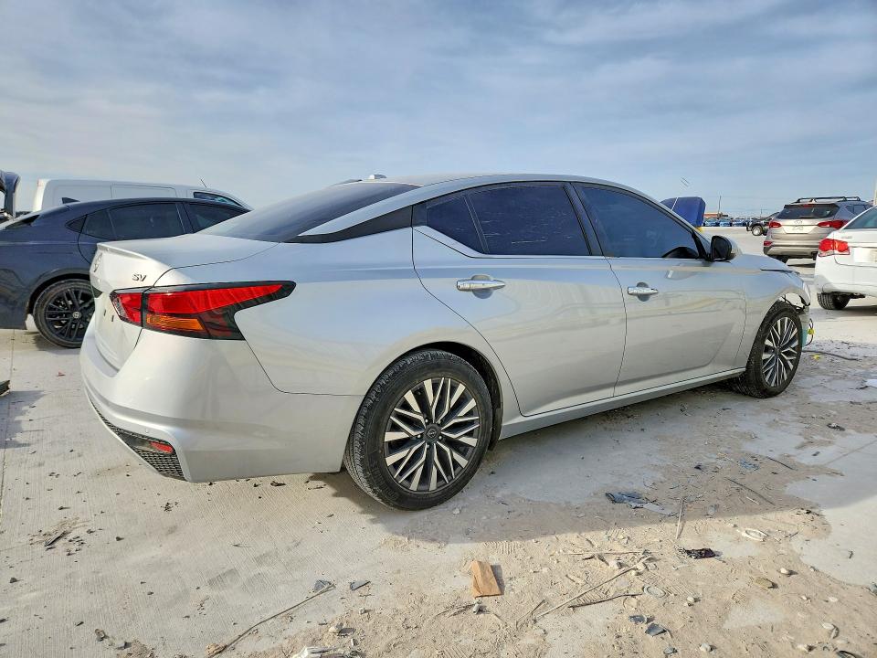 77809865 :رقم المزاد ، 1N4BL4DV1PN331041 vin ، 2023 Nissan Altima مزاد بيع
