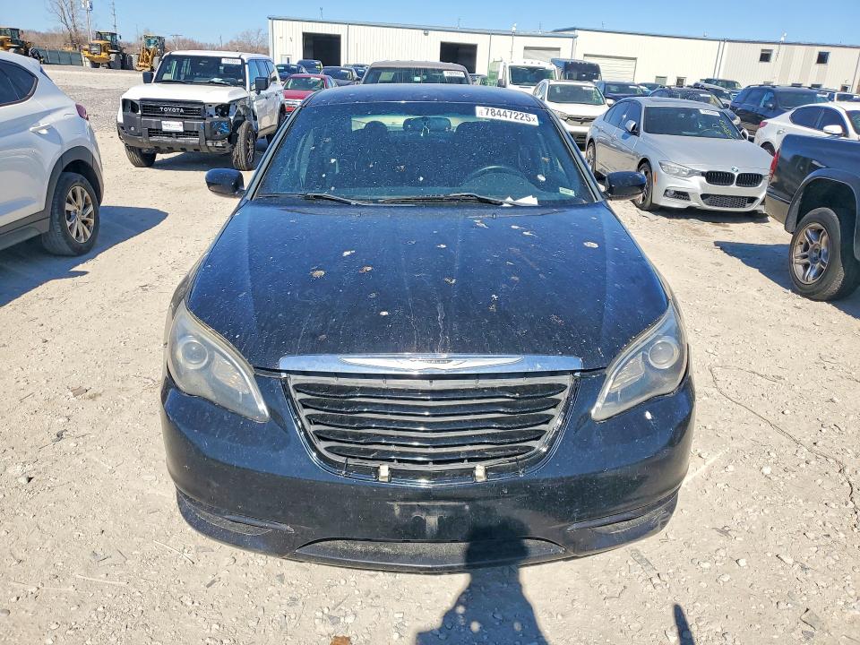 Продажа на аукционе авто 2014 Chrysler 200, vin: 1C3CCBBG4EN180317, номер лота: 78447225