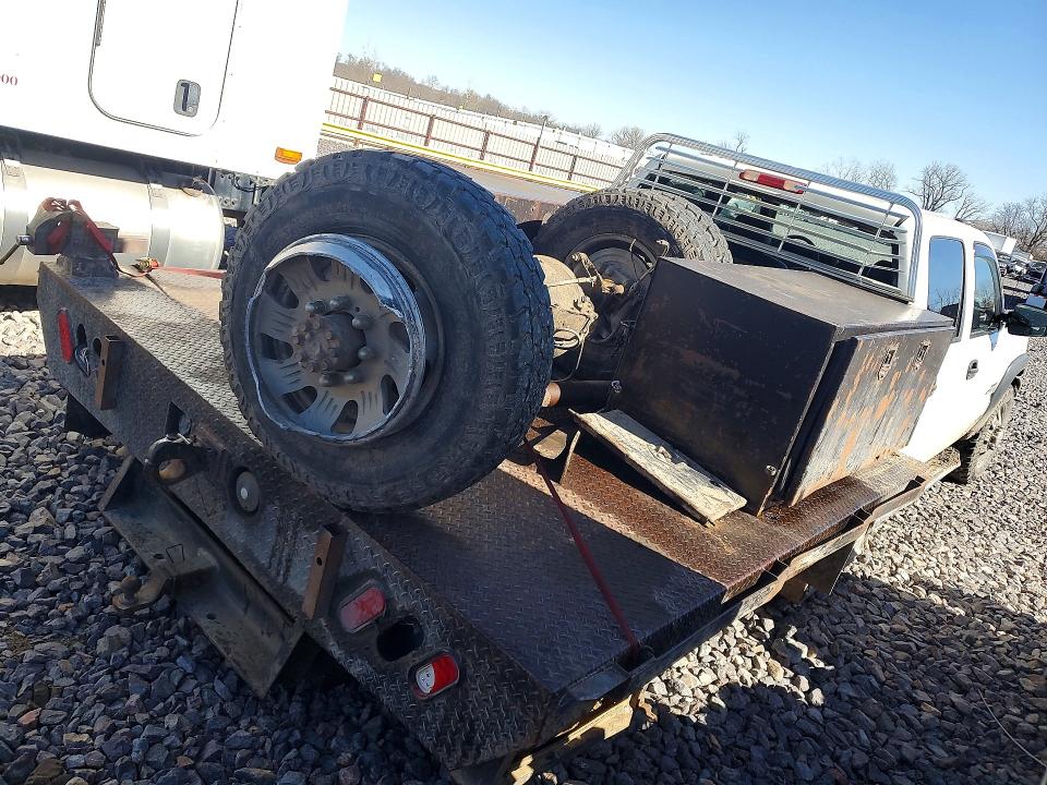 2005 Chev Silverado მანქანა იყიდება აუქციონზე, vin: 1GBJK33235F916368, აუქციონის ნომერი: 77179235