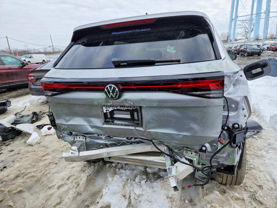 2025 Volkswagen Tiguan მანქანა იყიდება აუქციონზე, vin: 3VVFR7RM3SM044686, აუქციონის ნომერი: 78358285