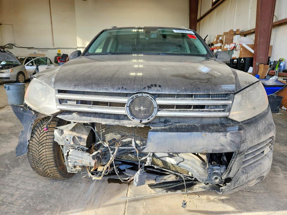 Продажа на аукционе авто 2011 Volkswagen Touareg, vin: WVGDF9BP1BD002345, номер лота: 76486815