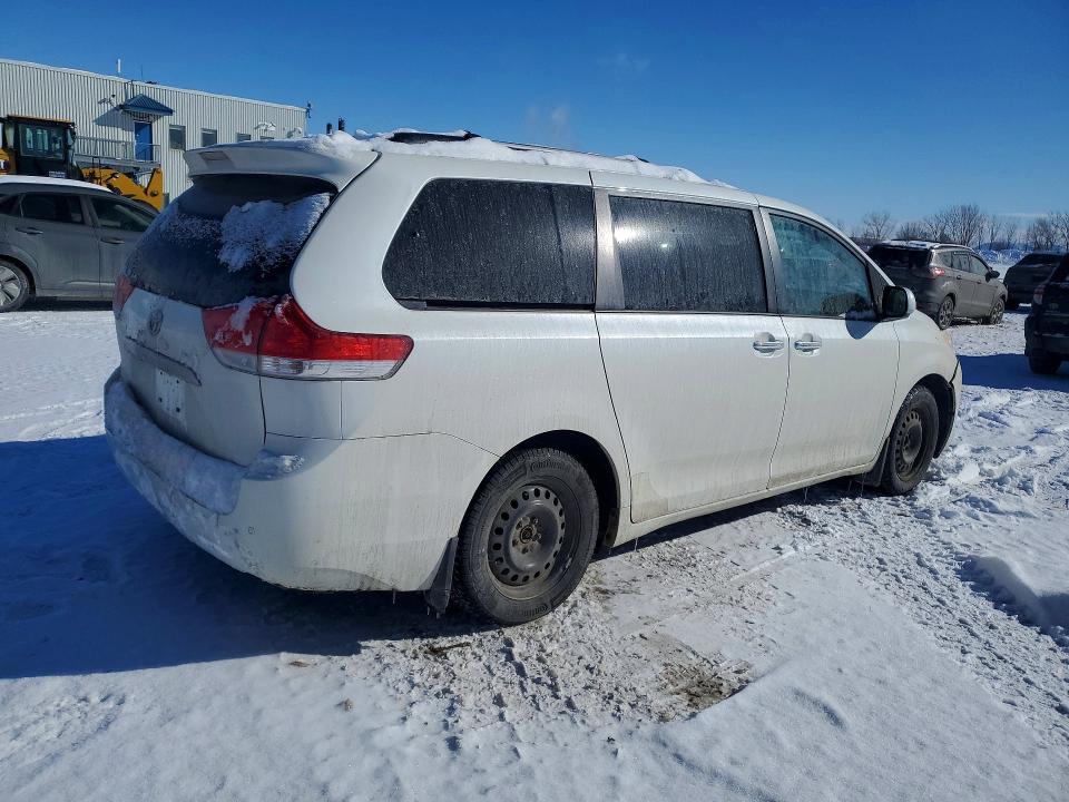 2011 Toyota Sienna Xle მანქანა იყიდება აუქციონზე, vin: 5TDDK3DC3BS010085, აუქციონის ნომერი: 76452435