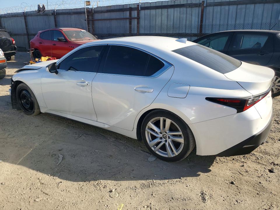 75060755 :رقم المزاد ، JTHCA1D24M5111511 vin ، 2021 Lexus Is 300 مزاد بيع