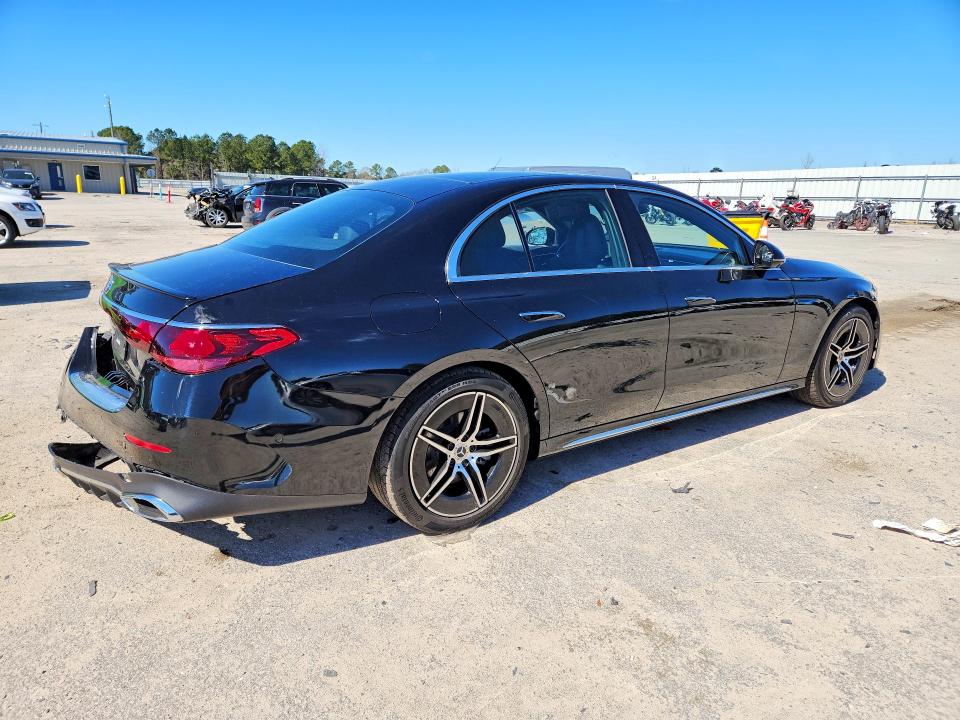 Продаж на аукціоні авто 2025 Mercedes-benz E, vin: W1KLF4GB1SA137929, номер лоту: 77173395