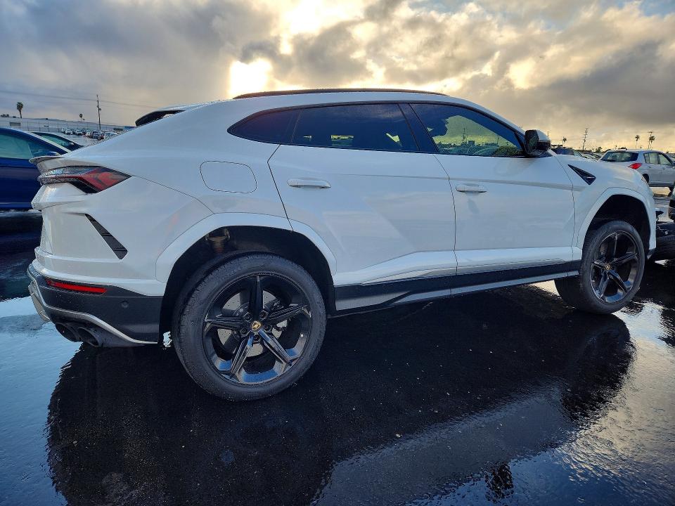 Продаж на аукціоні авто 2021 Lamborghini Urus, vin: ZPBUA1ZL6MLA11454, номер лоту: 77775055