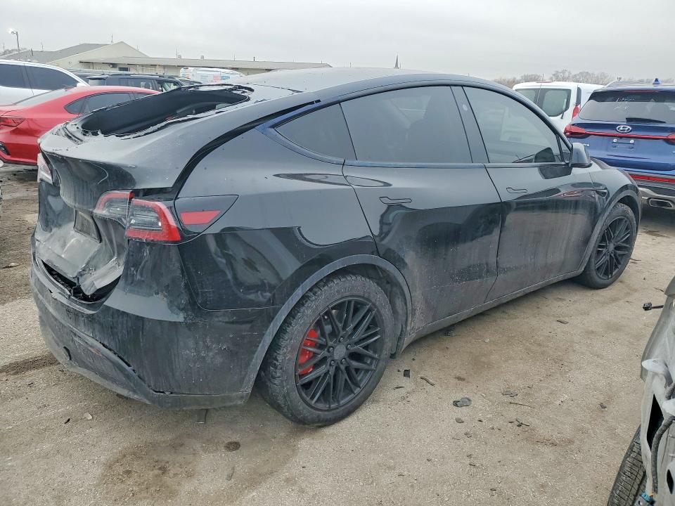 Продажа на аукционе авто 2023 Tesla Model Y, vin: 7SAYGDEF6PF961915, номер лота: 76116895