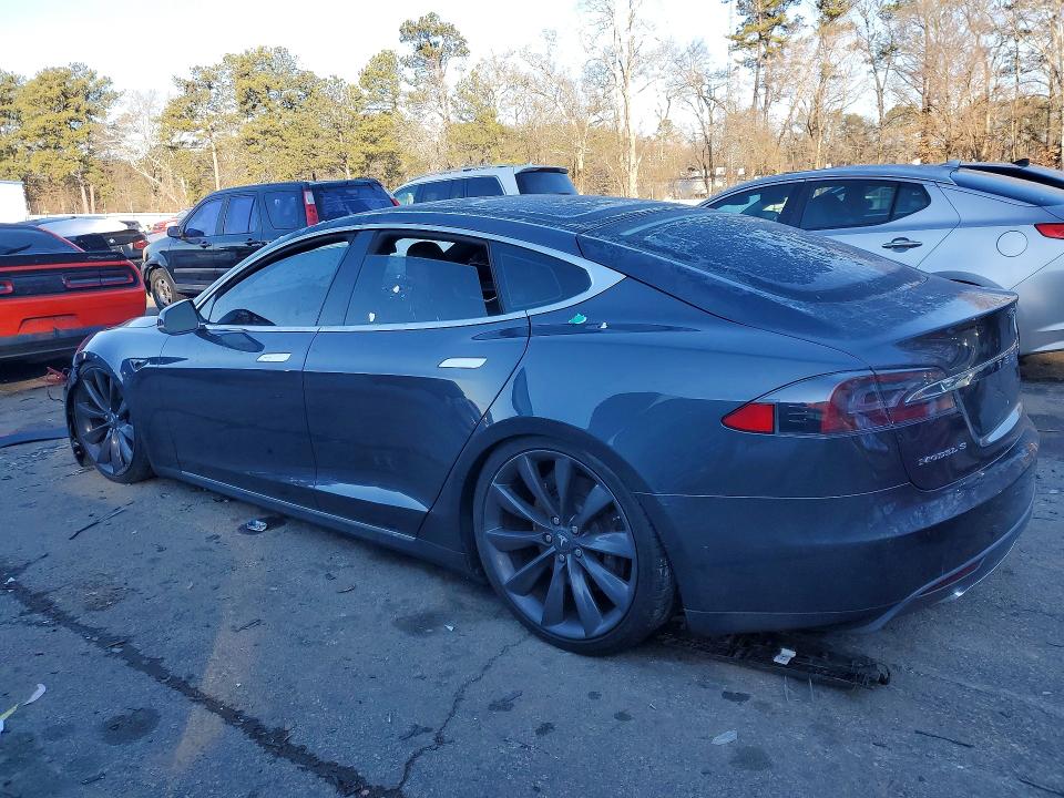2016 Tesla Model S მანქანა იყიდება აუქციონზე, vin: 5YJSA1E28GF133929, აუქციონის ნომერი: 76120665