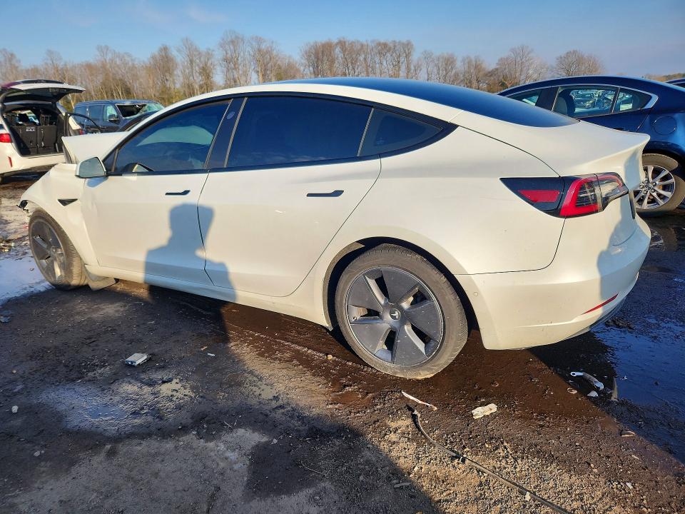 78992355 :رقم المزاد ، 5YJ3E1EA0NF306470 vin ، 2022 Tesla Model 3 مزاد بيع