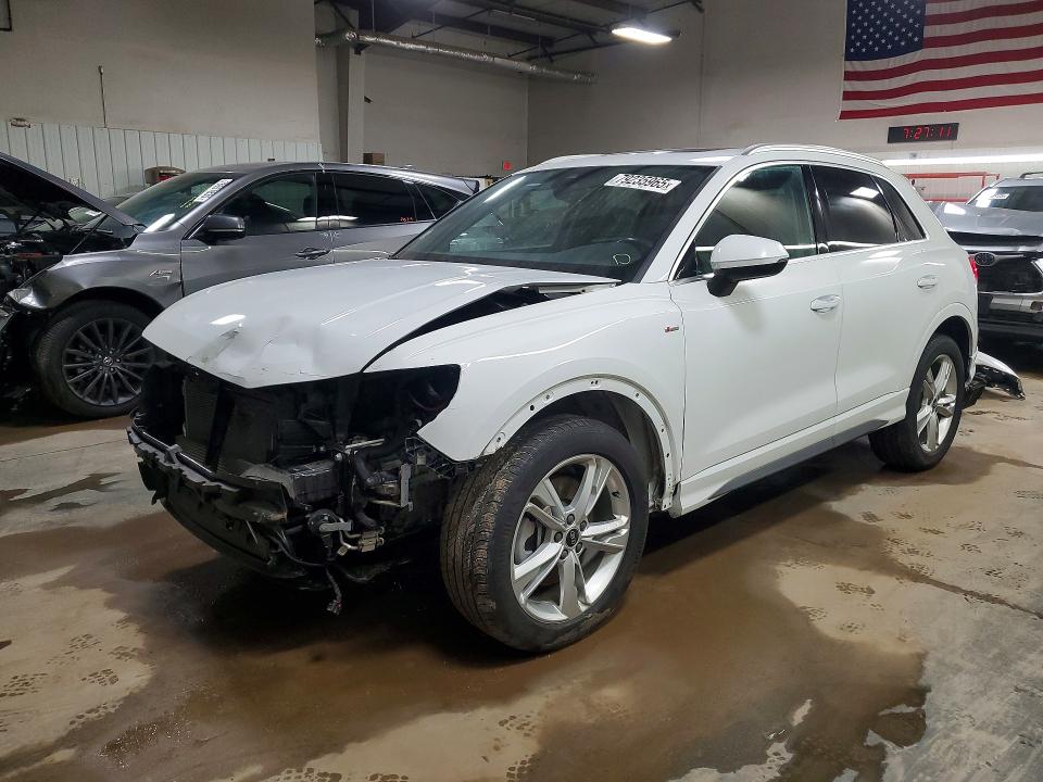 2023 Audi Q3 მანქანა იყიდება აუქციონზე, vin: WA1DECF37P1107597, აუქციონის ნომერი: 79235965