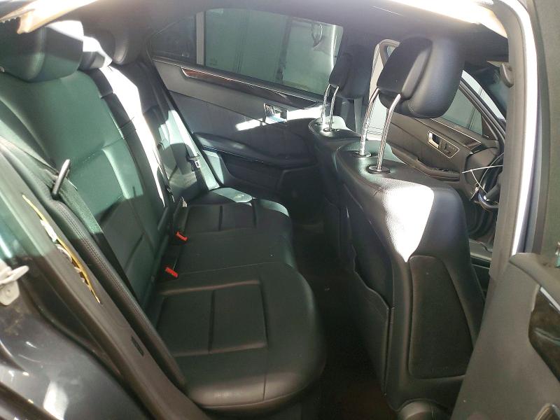 72456705 :رقم المزاد ، WDDHF8HBXAA070595 vin ، 2010 Mercedes-benz E مزاد بيع