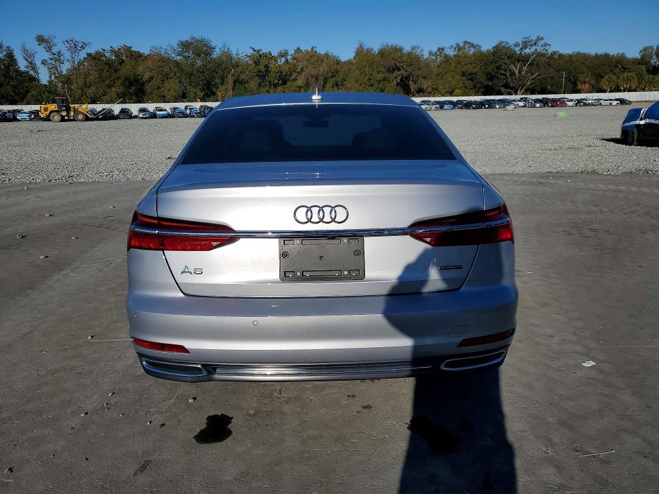 Продаж на аукціоні авто 2021 Audi A6, vin: WAUF8AF2XMN018772, номер лоту: 75949975