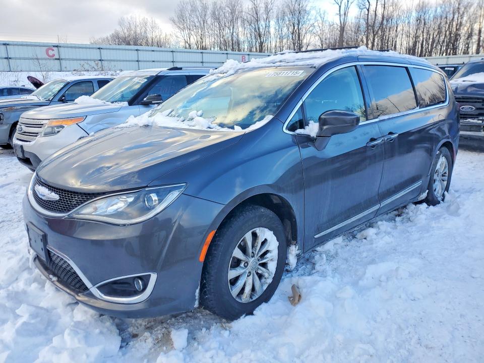 Продажа на аукционе авто 2018 Chrysler Pacifica, vin: 2C4RC1BG1JR252913, номер лота: 75811715