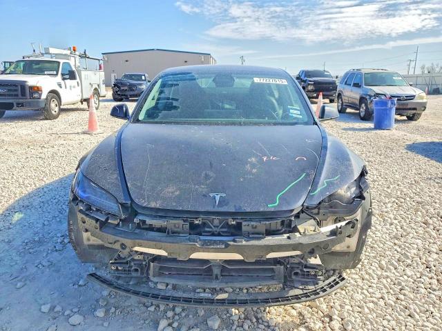 77227615 :رقم المزاد ، 5YJ3E1EA1RF759633 vin ، 2024 Tesla Model 3 مزاد بيع