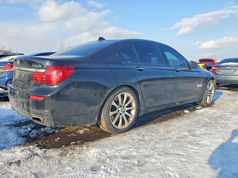2013 Bmw 750 მანქანა იყიდება აუქციონზე, vin: WBAYB6C52DC998015, აუქციონის ნომერი: 78492435