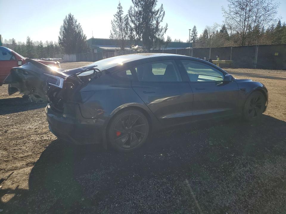 76290685 :رقم المزاد ، 5YJ3E1ET0RF883264 vin ، 2024 Tesla Model 3 مزاد بيع